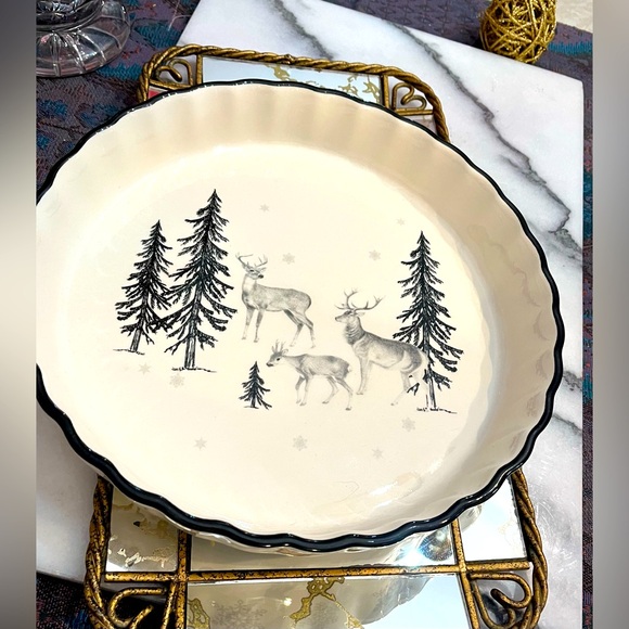 Grace Bake Shop Reindeer & Pine Tree Snowflake Scene Baking Dish Pie/Quiche NEW - Picture 8 of 9